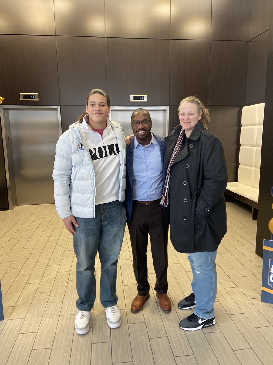 After a great official visit I am super excited to announce my commitment to play D-1 football at Kent State University! <a href="/CoachKenniBurns/">Kenni Burns</a> <a href="/CoachLimegrover/">Coach Matt Limegrover</a> <a href="/KentStFootball/">Kent State Football</a> #KentGRIT