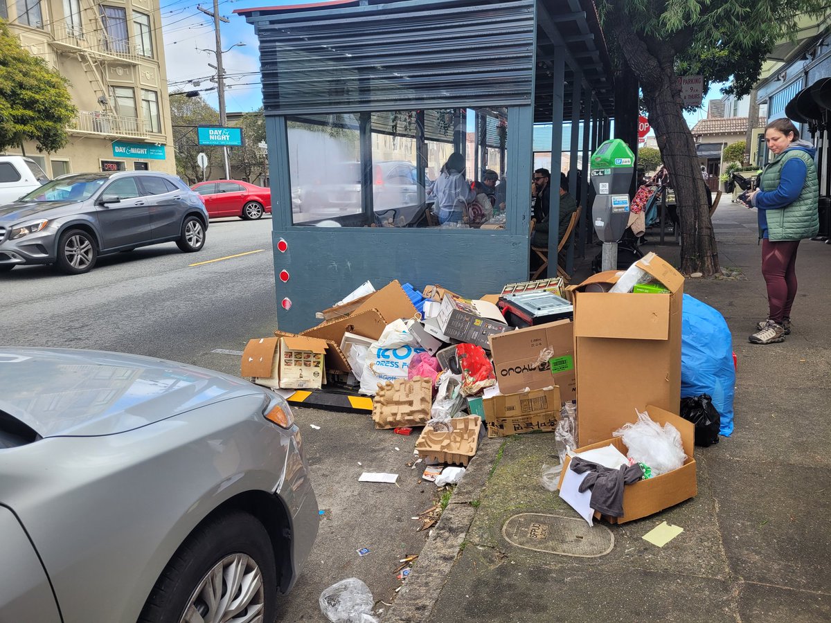 tapmouse's tweet photo. @sfpublicworks Dumping at Clement, west of 19th Ave on the south side of Clement.where do we report to get this cleaned? https://t.co/Iom7LnkTpW