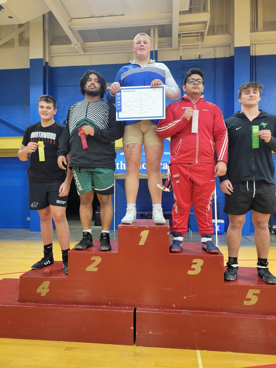 ElkhartHSSports's tweet photo. Brayden Jellison - SECTIONAL CHAMPION! https://t.co/wPcn3qxbhu
