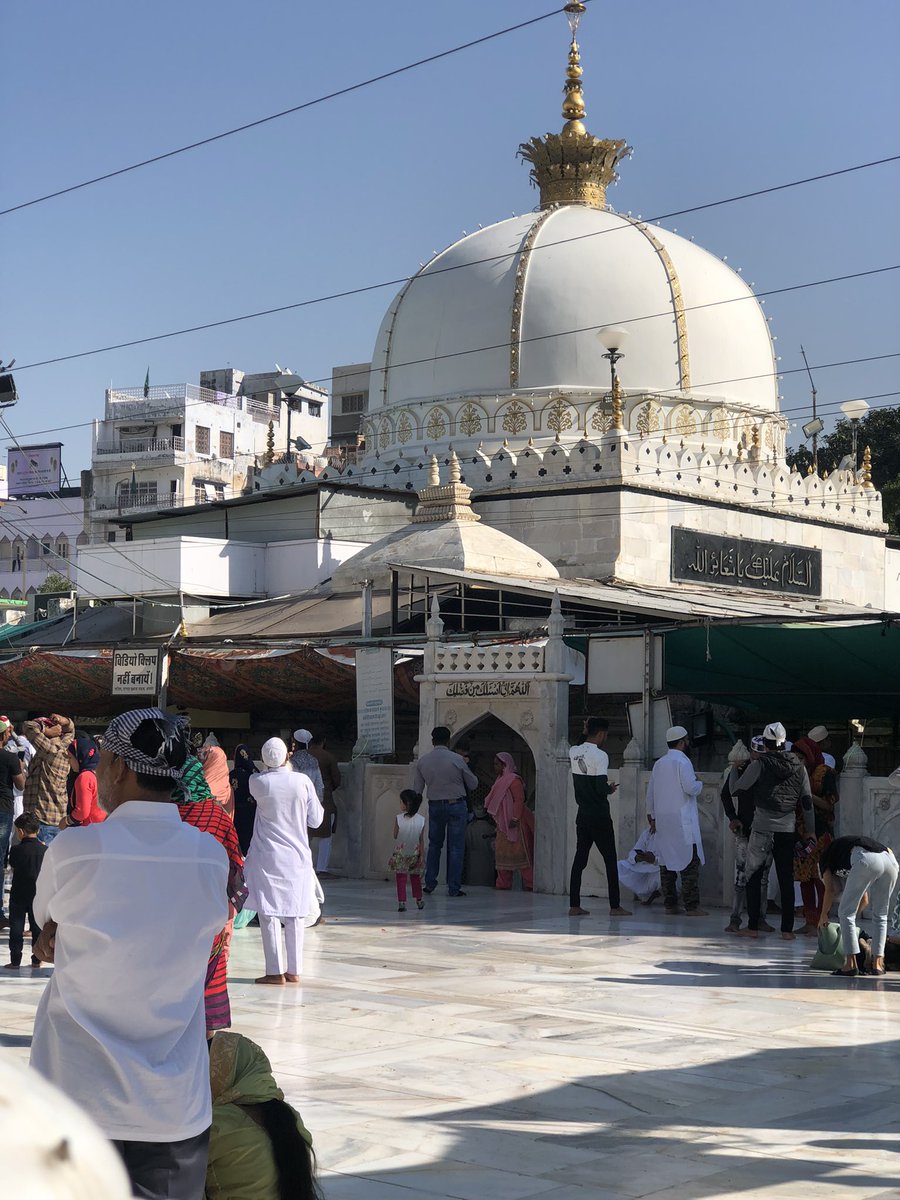 MissionAbu's tweet photo. Urs E Gareeb Nawaz Mubarak ♥️
#Ajmer https://t.co/sBZZI04LgW