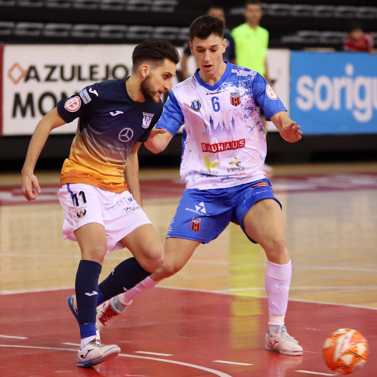 ¡FINAL EN ZARAGOZA! 

<a href="/ADSala10/">AD Sala 10</a> 2️⃣-2️⃣ CD Leganés FS

Los nuestros sacan un empate en una pista muy complicada. 

⚽️ <a href="/AFuentes_4/">Alex Fuentes</a> 
⚽️ <a href="/ManuelDiz1/">Manuel Diz</a> 

#VamosLega 🔵⚪️
