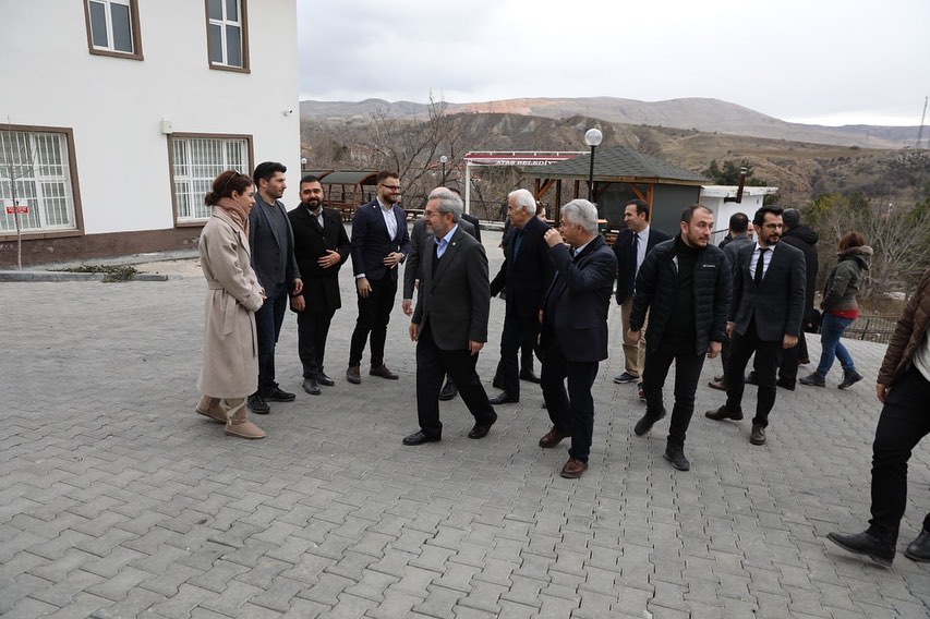 Rektörümüz Sayın Prof. Dr. Necdet Ünüvar’ın okulumuzu ziyareti. <a href="/necdetunuvar/">Necdet Ünüvar</a> <a href="/AnkaraUni/">Ankara Üniversitesi</a>