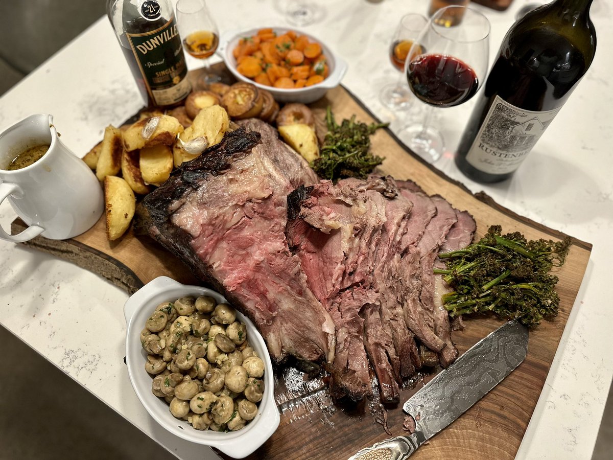 Pete (@pvdmerwe27) on Twitter photo Finally getting this 135 day dry aged rib of short horn beef from <a href="/higginsbutchers/">Higgins Butchers</a> on the bbq. Served with roasties, shrooms, greens, carrots and bone marrow gravy,plus loaf as of good whiskey and red wine… Finally getting this 135 day dry aged rib of short horn beef from <a href="/higginsbutchers/">Higgins Butchers</a> on the bbq. Served with roasties, shrooms, greens, carrots and bone marrow gravy,plus loaf as of good whiskey and red wine…