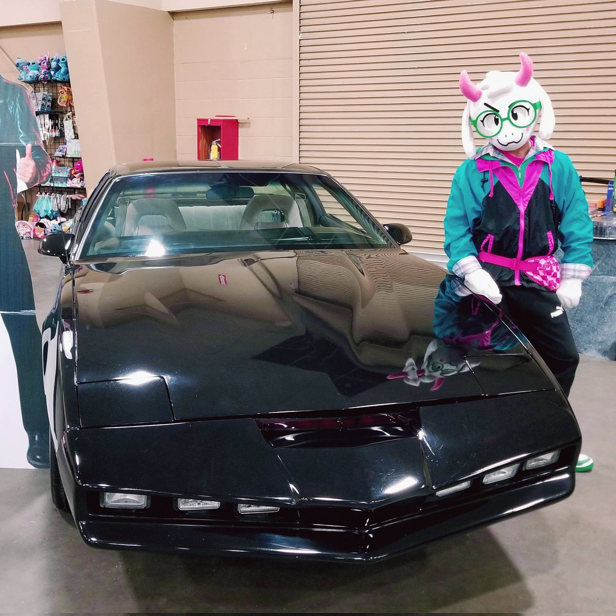 DrakeTheroux's tweet photo. Ralsei, The Knight Rider #SuperRetroCon https://t.co/z85BYXXtCs