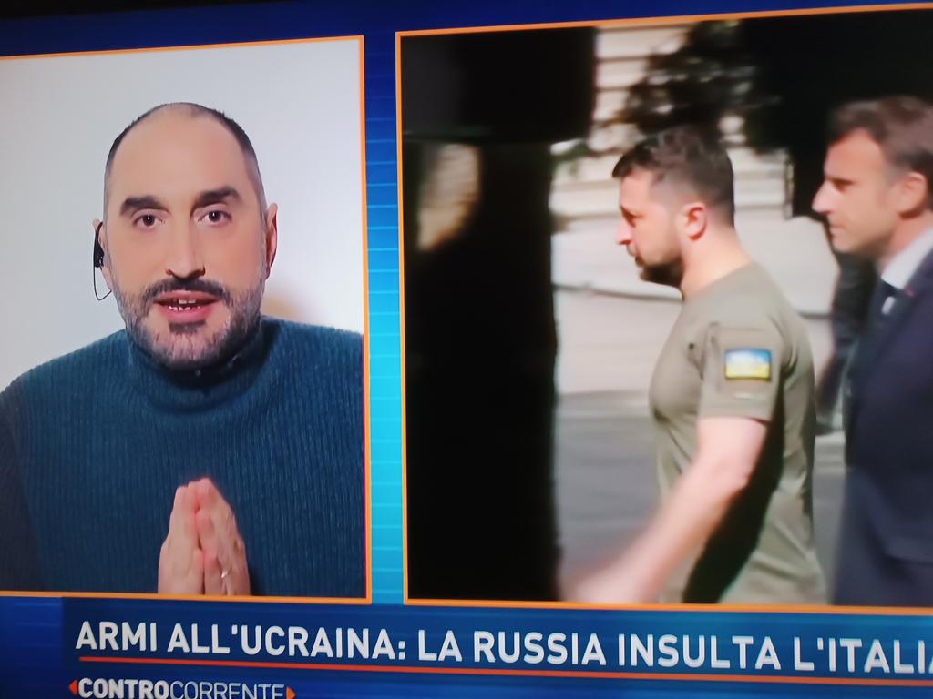 Lacineasta1's tweet photo. " Le armi che ha mandato in #Ucraina il governo precedente appoggiato da #Conte erano innocue" 🤮🤮🤮🤮 https://t.co/UBlMgfxbMv