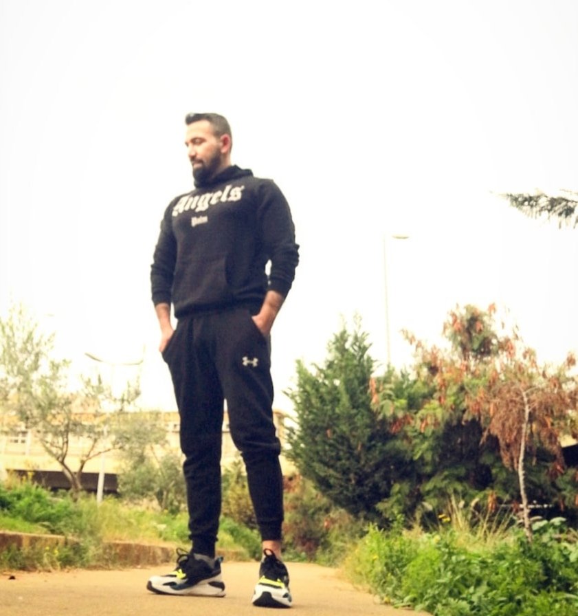 Tareksoueid's tweet photo. Note to self : when things feel overwhelming, remember : one thought at a time, one task at a time, one day at a time....
#everythingwillfallintoplace https://t.co/kKgV4lw9wQ