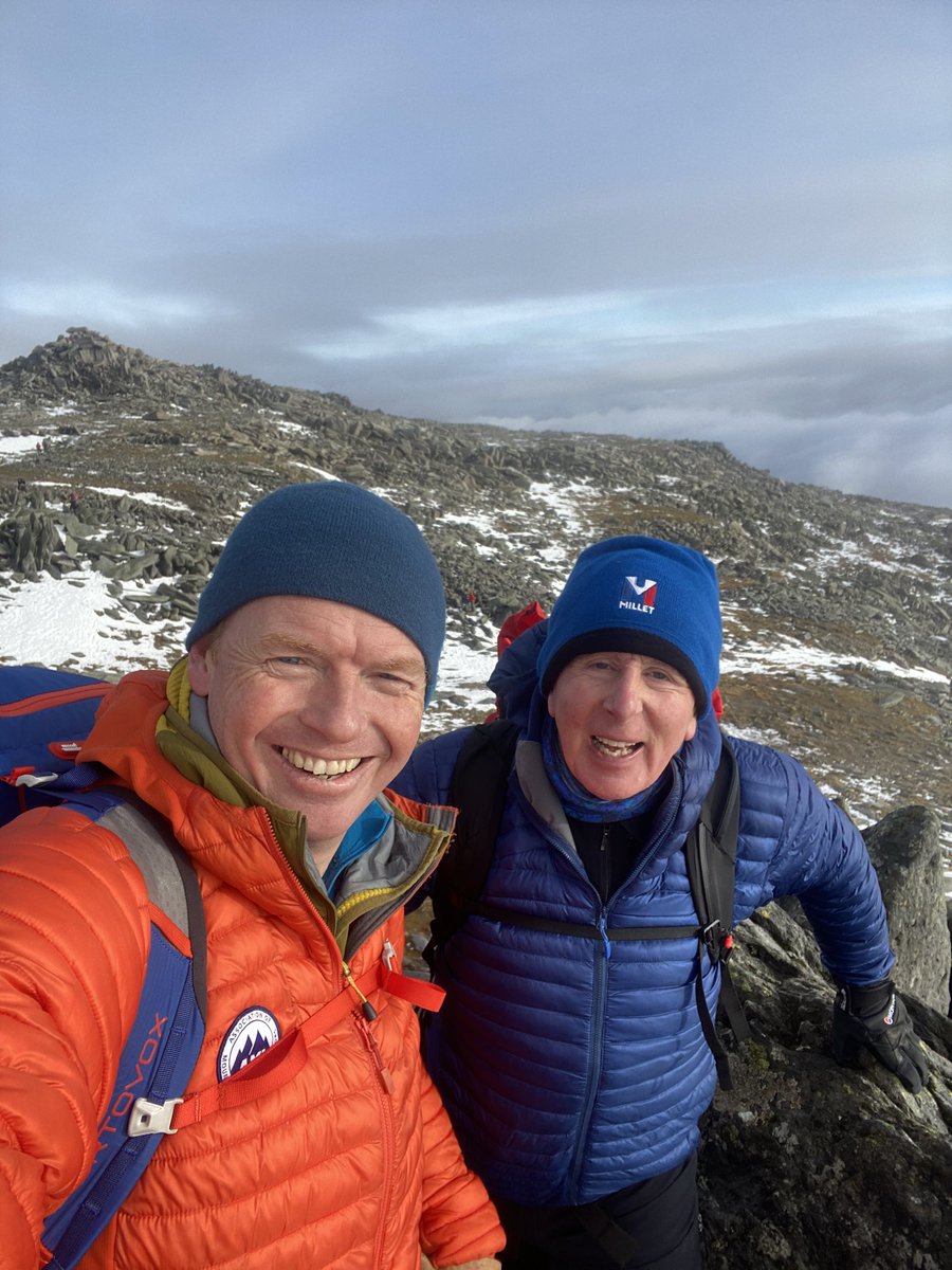 Good weather phenomena today! Above the clouds mostly with John. Top day working for <a href="/PlasyBrenin/">Plas y Brenin</a> 
<a href="/DerekTheWeather/">Derek Brockway - weatherman</a> <a href="/S4Ctywydd/">S4C Tywydd</a> <a href="/the_AMI/">The AMI</a>