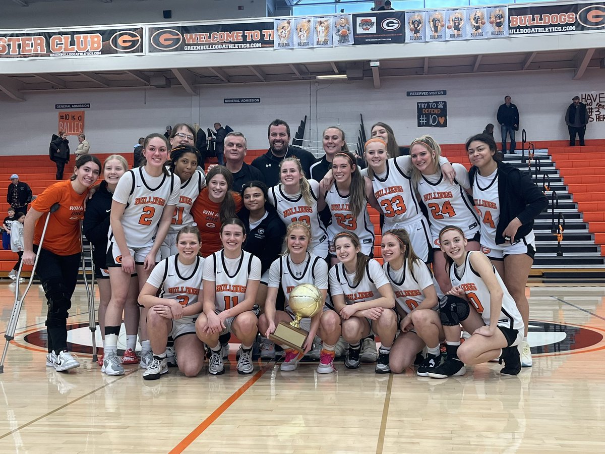 Green Bulldogs tweet media