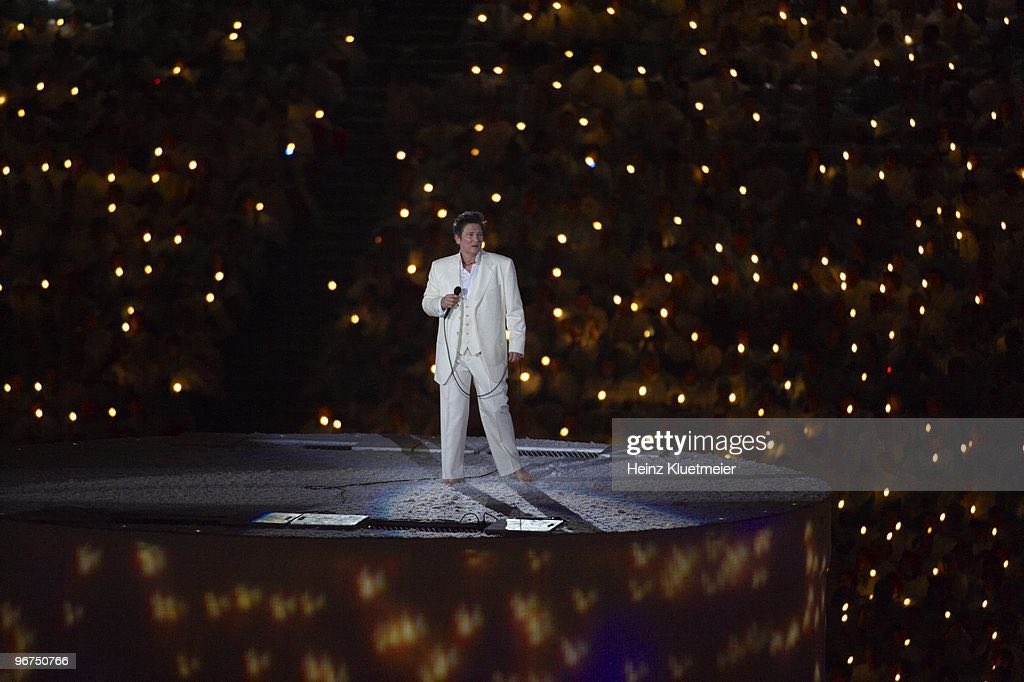 @ThatEricAlper Hallelujah.
@kdlang version…specifically at the 2010 Vancouver Winter Olympics Opening Ceremonies.
Sobbed like a baby.
❤️