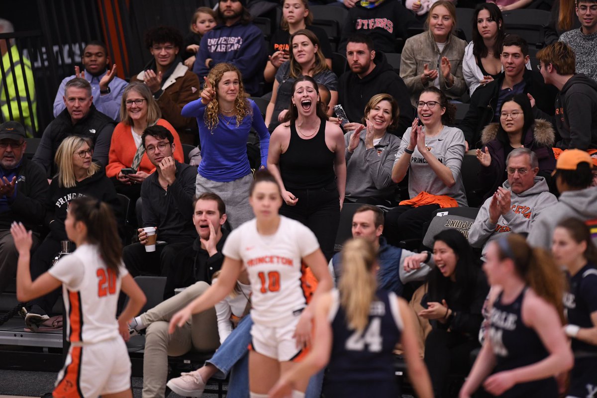 PrincetonWBB's tweet photo. Princeton 49, Yale 18 | 4:52 3rd

All of the 1,223 fans here today are bringing this energy! ⬇️

Thank you, fans! 

#GetStops 🐯🏀 https://t.co/hAi4Kq0hMJ