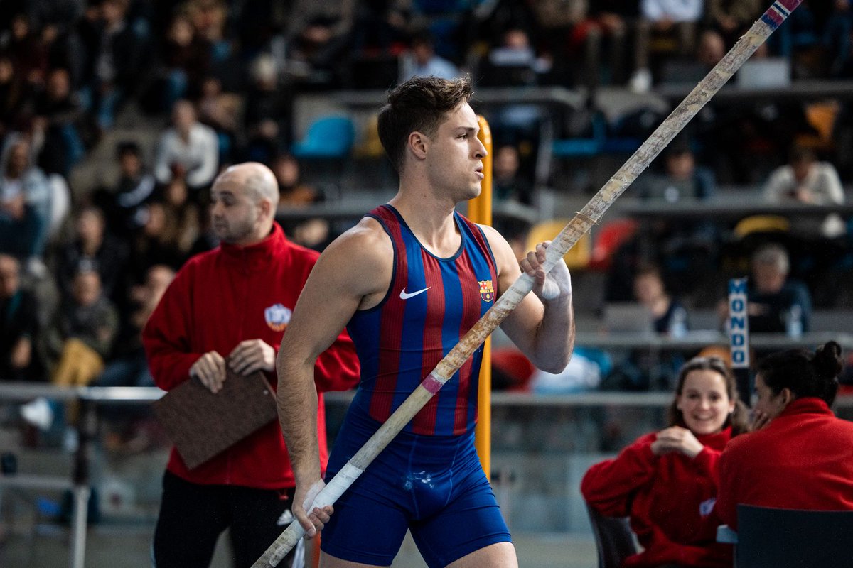 [Míting internacional Catalunya] PERXA 🚹 1️⃣ Claudio Stecchi 5.55 2️⃣ Isidro Leyva 5.45 3️⃣ @AleixPiPortet 5.45 PB 4. Artur Coll 5.45 PB 📸 @Meumann @avancam_com