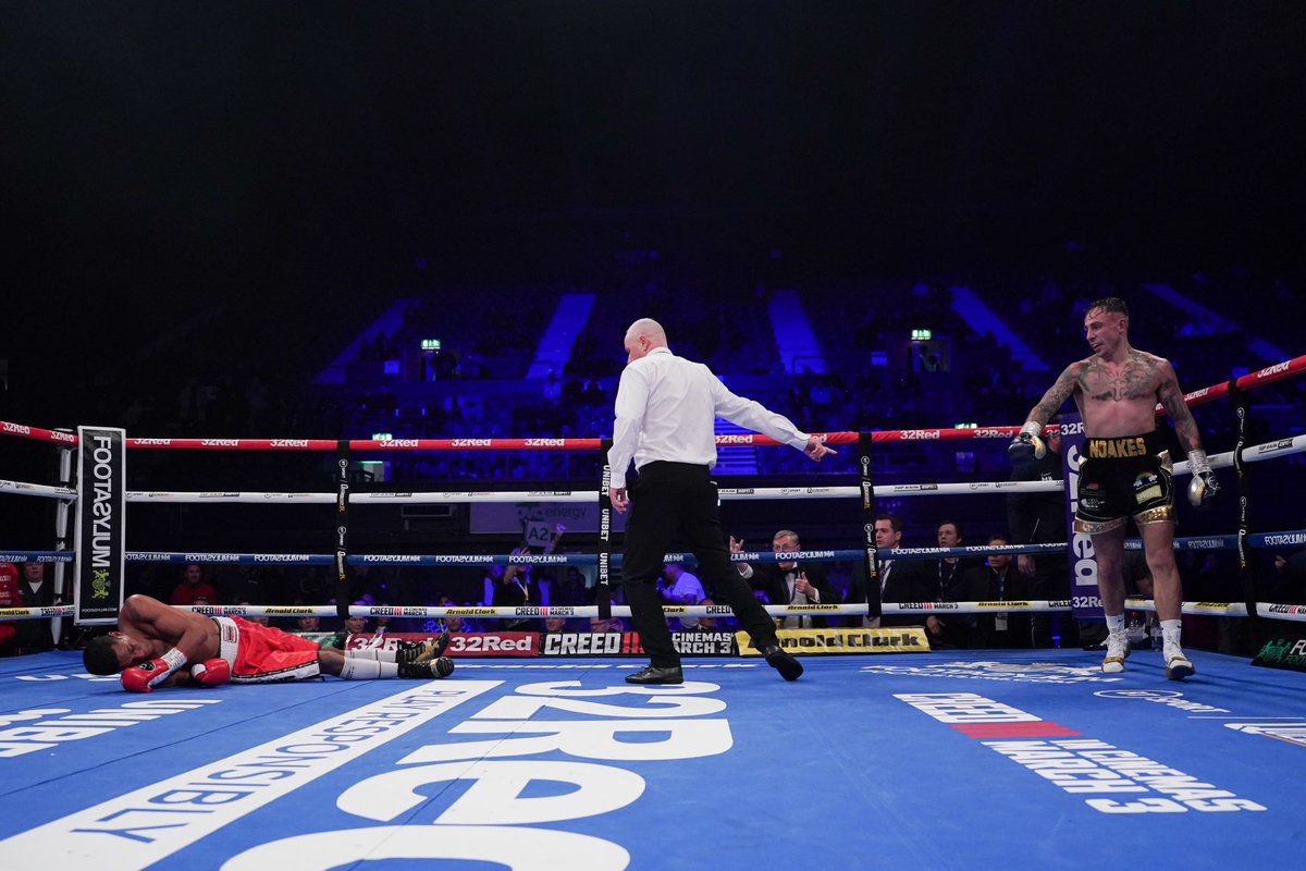 Fight pics that go 𝐡𝐚𝐫𝐝... 🥶 #BeterbievYarde | Now | BT Sport