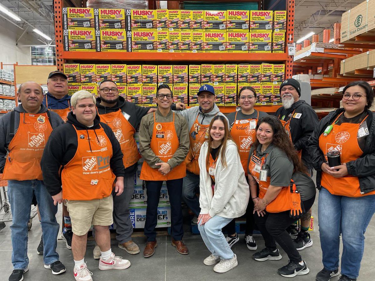 Today is my last day at 6657. So incredibly bless for all the associates that made these past 6 months a wonderful experience as a CXM!