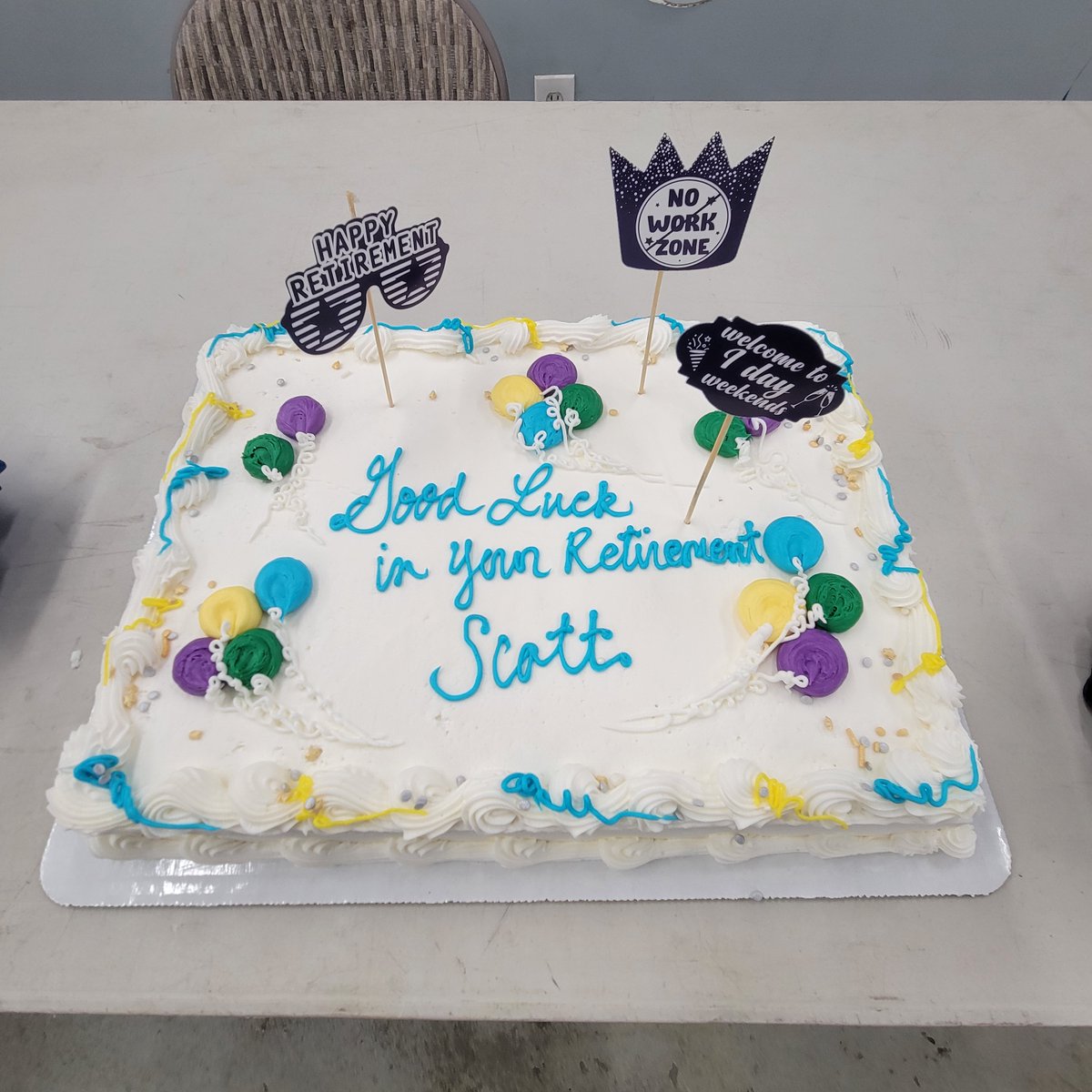 EnDiSys's tweet photo. Scott Striggow has been a part of the 𝐸𝑛𝐷𝑖𝑆𝑦𝑠 sales team since 2006. It's finally time for Scott to hang his hat and retire and spend more time with the grandkids! Thank you Scott for your dedication and consistent excellence! Good luck in your next chapter! https://t.co/UFJCoXKYlD