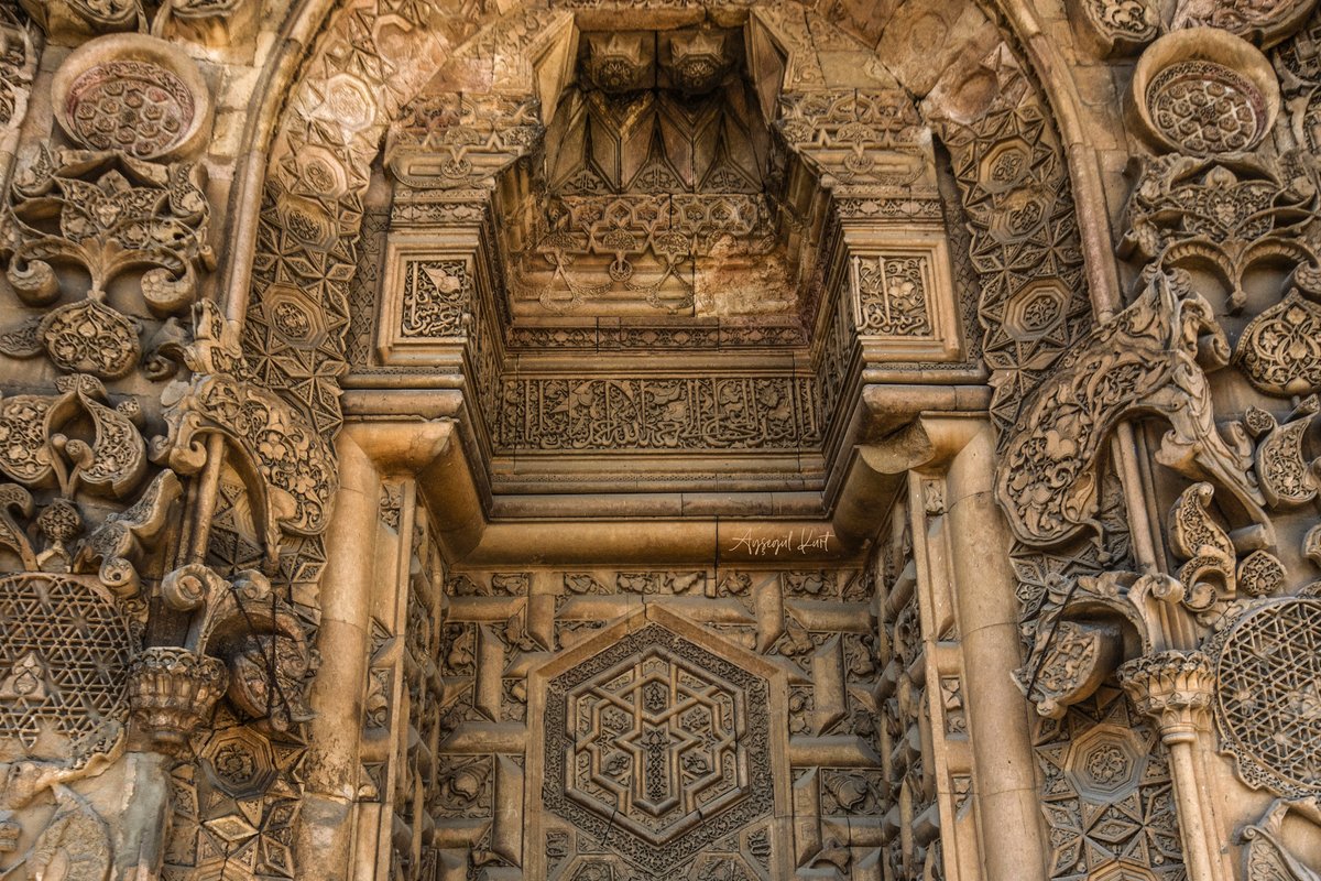 gezginvizor's tweet photo. Divriği Ulu Camii Cennet Kapı'sı https://t.co/xnmWtwbGz9