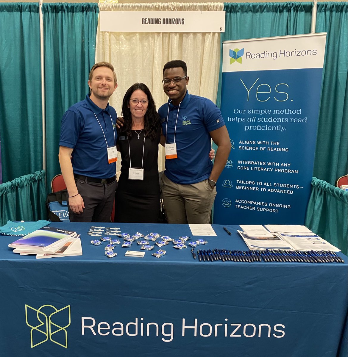 JenniferBishop4's tweet photo. Honored to be a part of FL Literacy Association’s conference in Orlando, FL. #FLASHINES ⁦@FlaReads⁩ ⁦@ReadingHorizons⁩ https://t.co/asoI8YM9nf