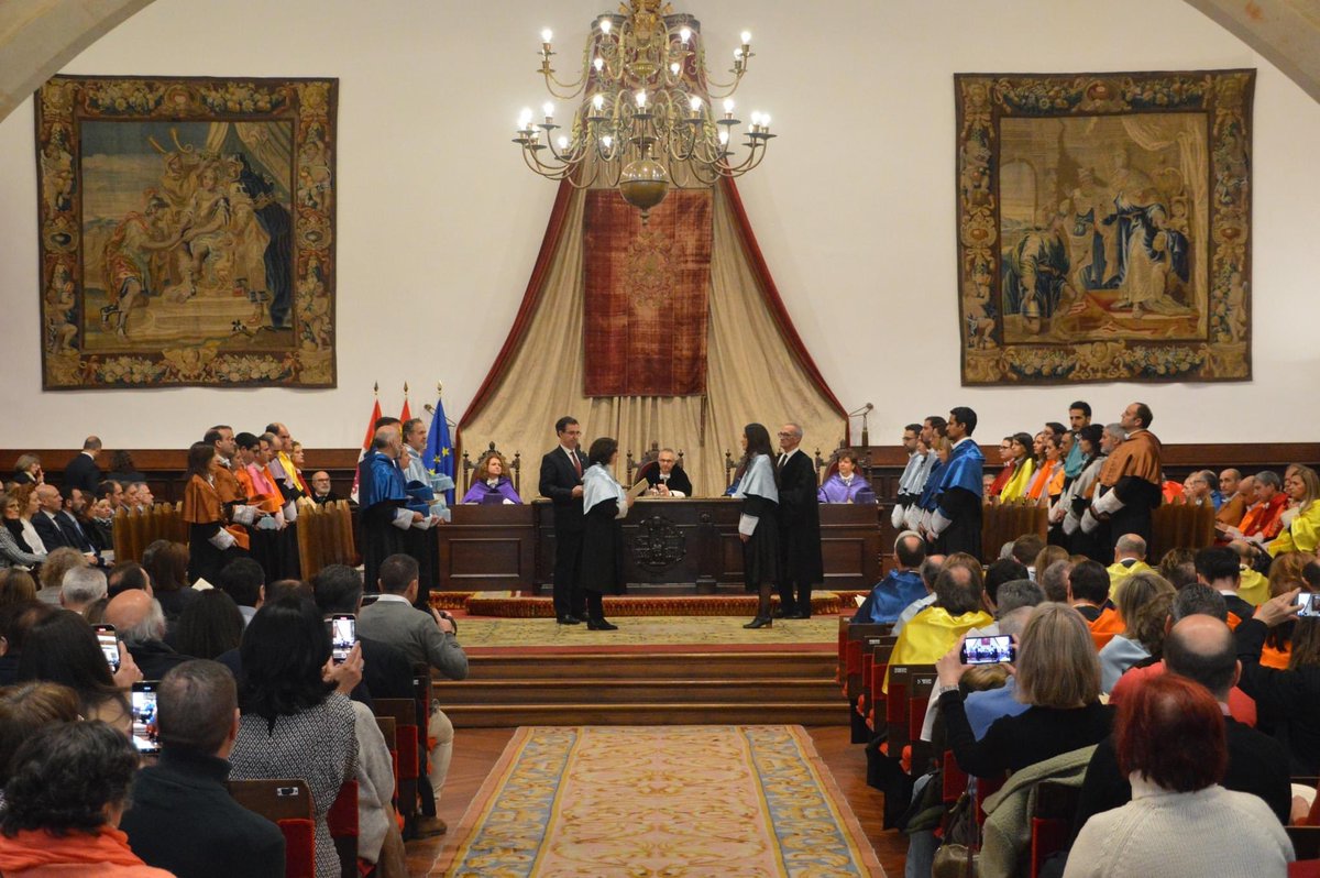 Hoy celebramos Santo Tomás de Aquino con el ceremonial de investidura de nuevos doctores y el reconocimiento a grandes investigadores. #Usal