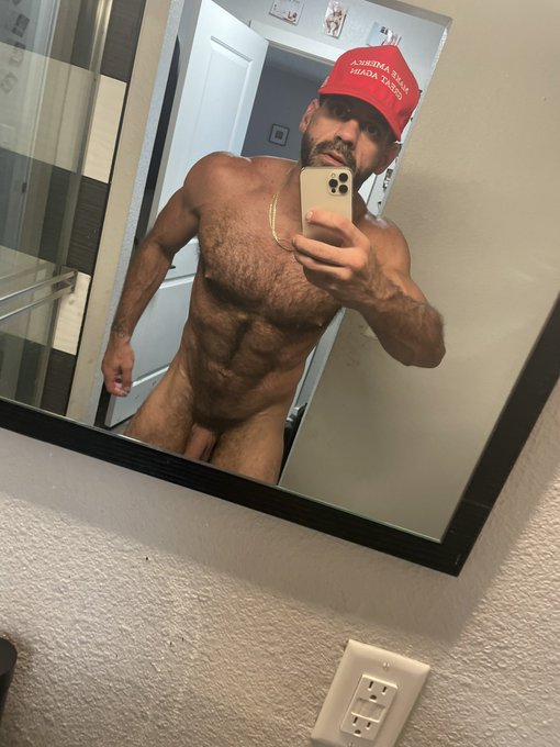 2024 🔴🐘 > https://t.co/7KctgBRiOs<a href="/tag/humpday"class="tags"><span>#humpday</span></a>