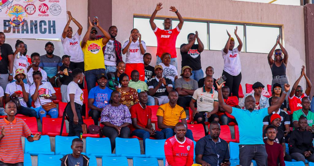 UlinziStarsFC's tweet photo. ๐| Much congratulations to our very own Boniface Muchiri who was the first recipient of the Fansโ Man of the Match award, an initiative by the #Stand001 Branch. https://t.co/Sk1pX0Pj8q