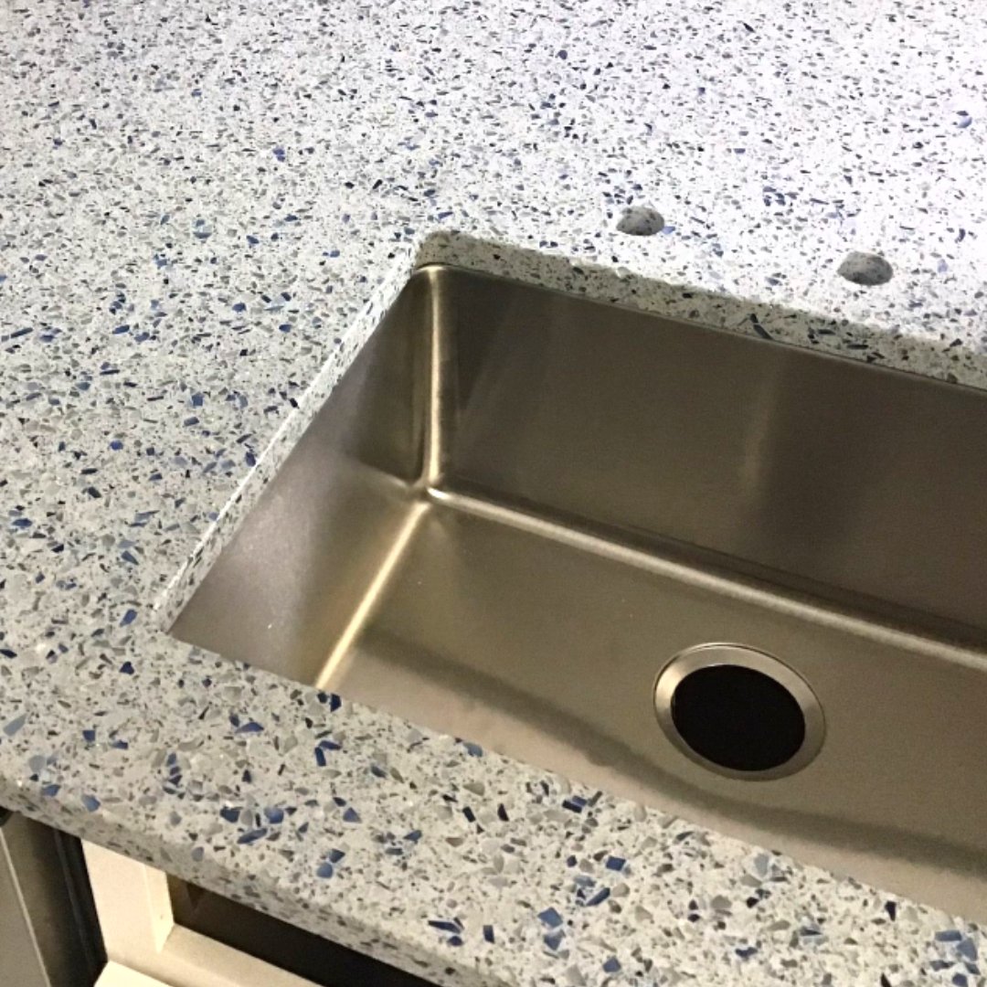 merrimack_stone's tweet photo. These #countertops add character to this kitchen! Check out the Kashmir 3cm Polished #Curava we recently installed in #SomervilleMA. https://t.co/vOucMVnIUR https://t.co/MEzz2inhch