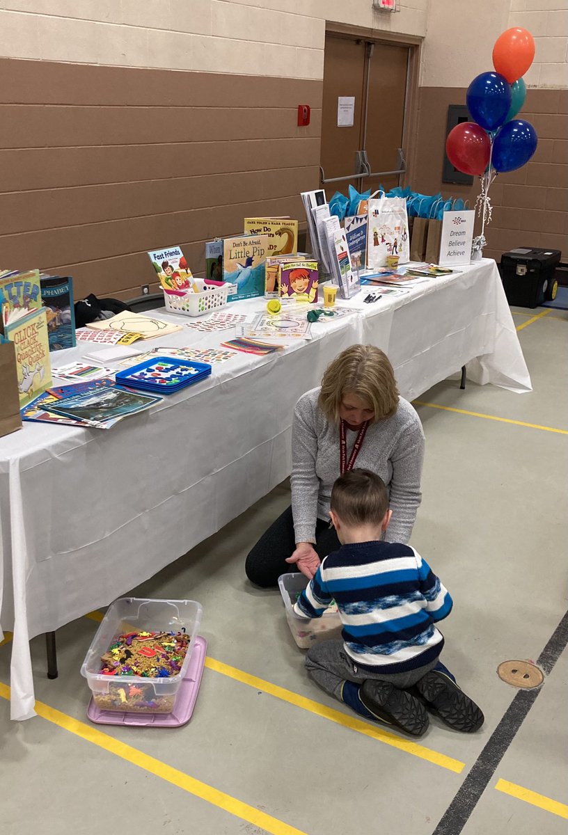 We had a great morning connecting with families, playing with children & highlighting @SD22Vernon Early Learning and Child Care programs at the Early Years Fair.