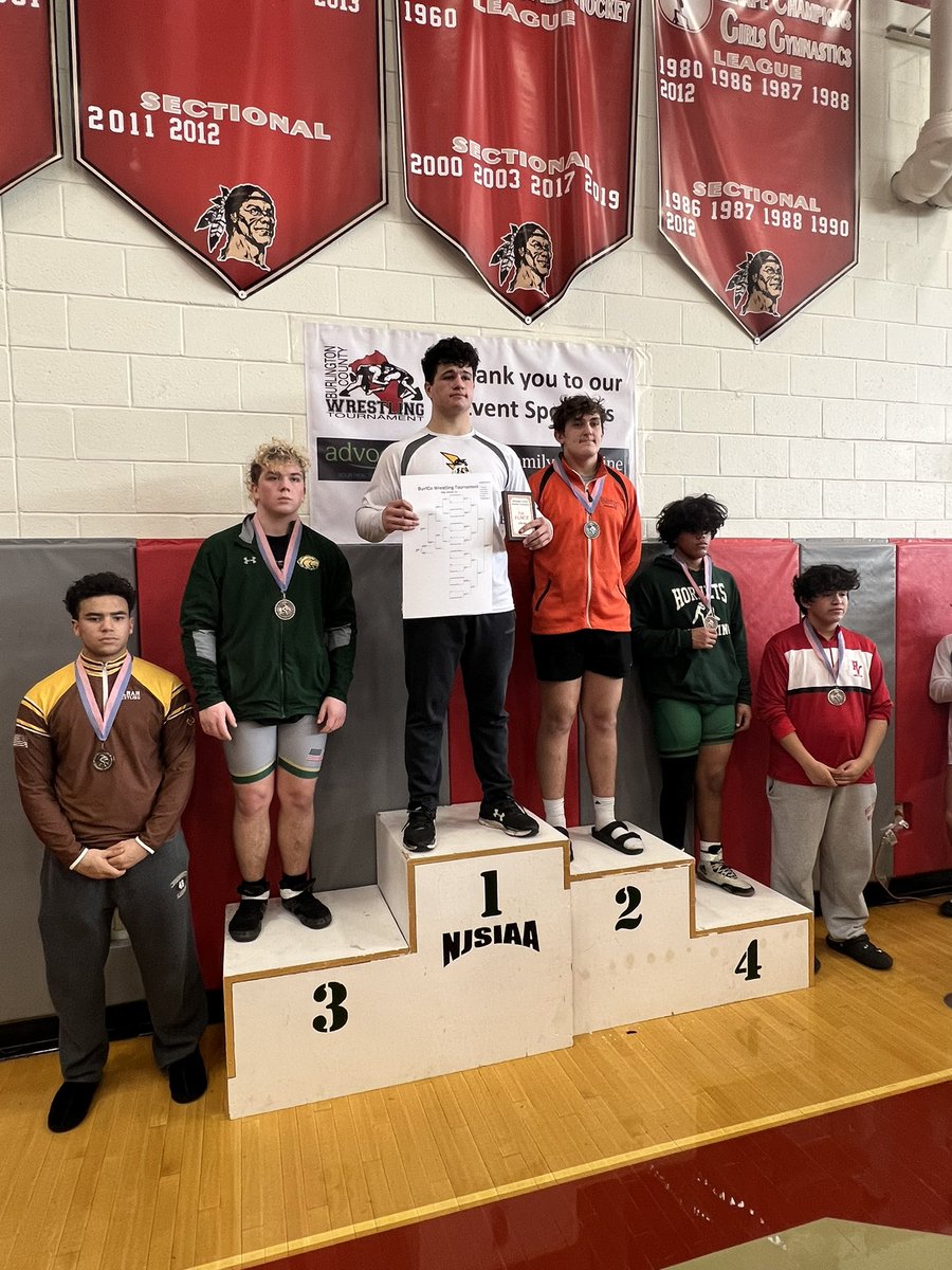 CHSwrestling14's tweet image. Congrats to our Chiefs who placed at the Burlington County Tournament Corelli 5th, Brown  🥈, Hangey 🥉, Edelson 🥈, and Geisenheimer 4th @Cherokee_HS