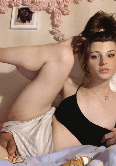 I couldnt sleep the other night and my balls were hanging low....i know i like to see .🥲😅, do you do