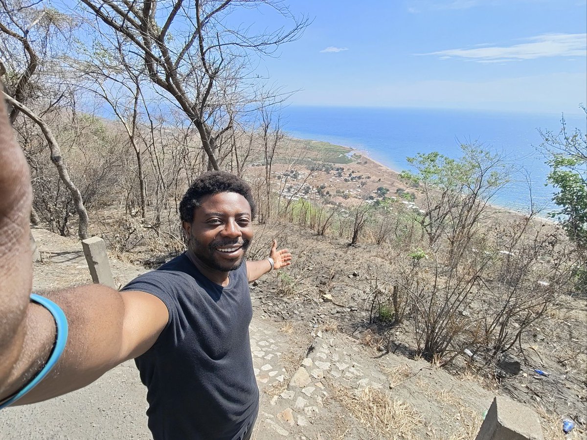 RogersAlunge's tweet photo. Next, the gorgeous lakeside town of #Mlowe for #focusgroup talks with the locals on their recent experience with #drone tech following @UNICEF's #UAV flood modelling in the area. Focus was on #dataprotection and #ethics concerns on the abilities and possibilities of drone tech. https://t.co/4yvGXaKt8X