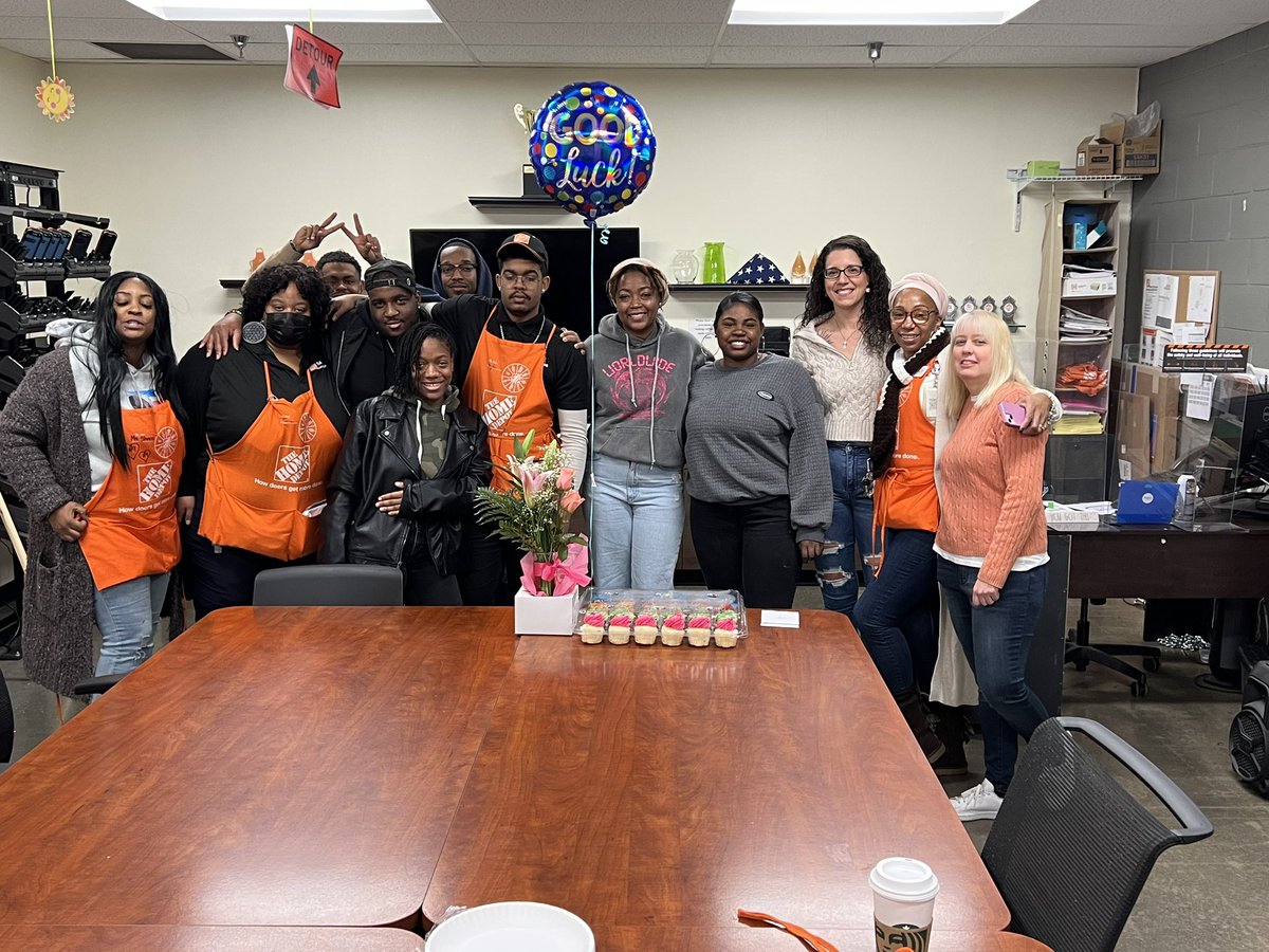 Stopped in to say see you later to store 2507!! My first store as a Home Depot associate, supervisor and store manager!! You will always hold a special place in my heart! Thank you for preparing me and supporting me! On to my next family #2584 <a href="/TL_MEEK/">Tammy Meek</a> <a href="/Hugh_THD/">Hugh R</a>