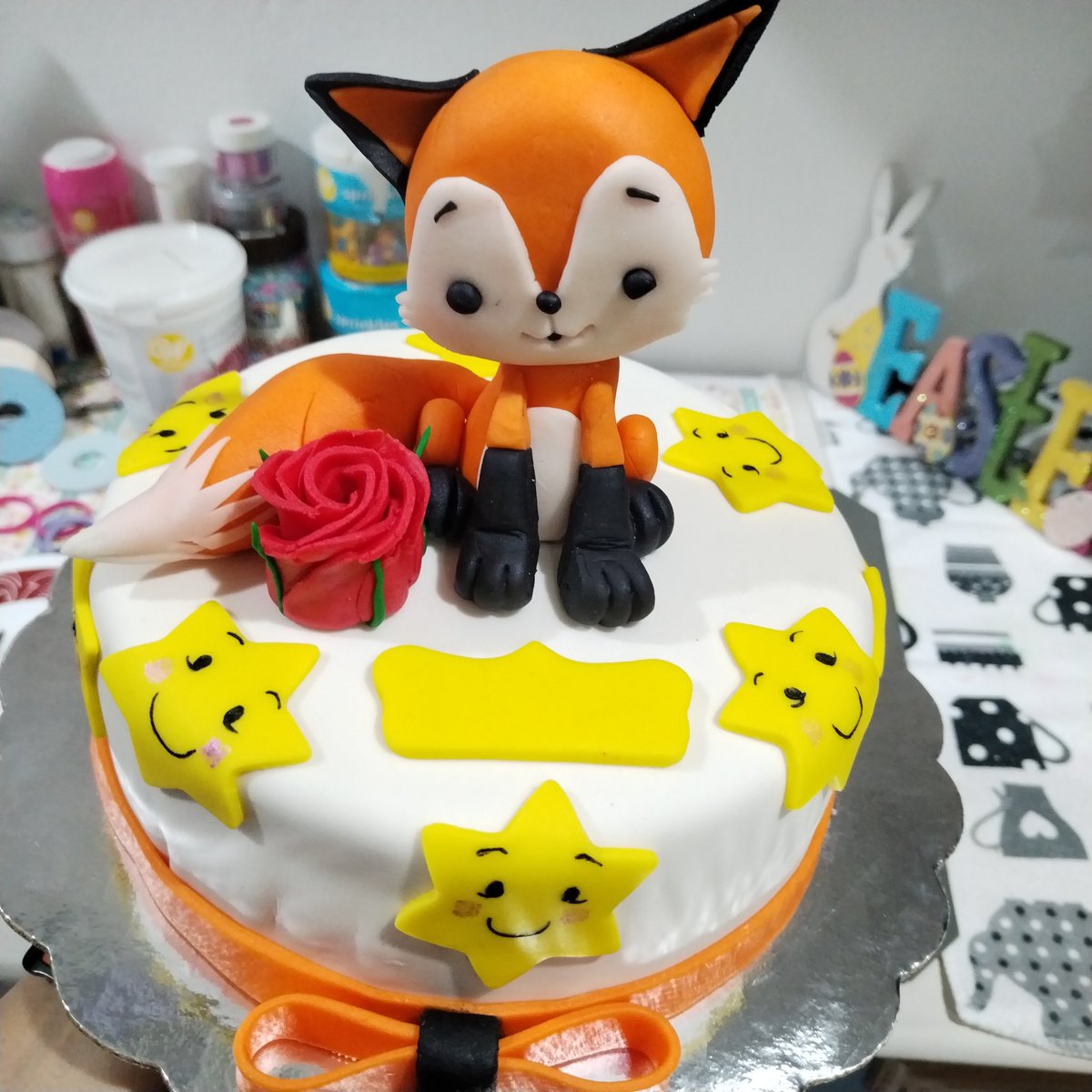 jeimixd_'s tweet image. Mi primer modelado 3D #fondant #ElPrincipito un pastel muy especial!
“Solo con el corazón se puede ver claramente lo esencial es invisible a los ojos "