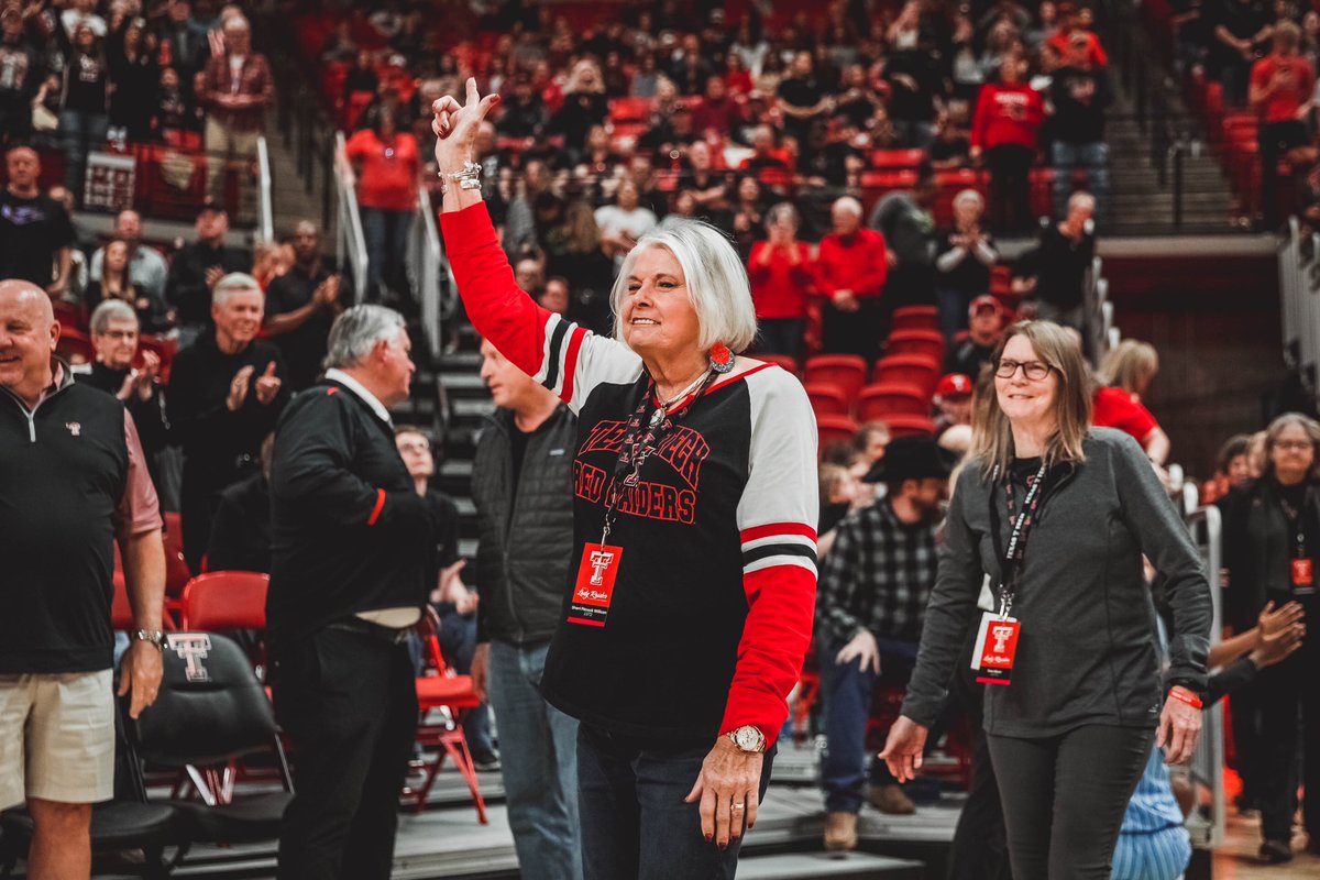 LadyRaiderWBB's tweet photo. Honored the 🐐’s at the half!

#WreckEm https://t.co/A8lTQDlAZ3