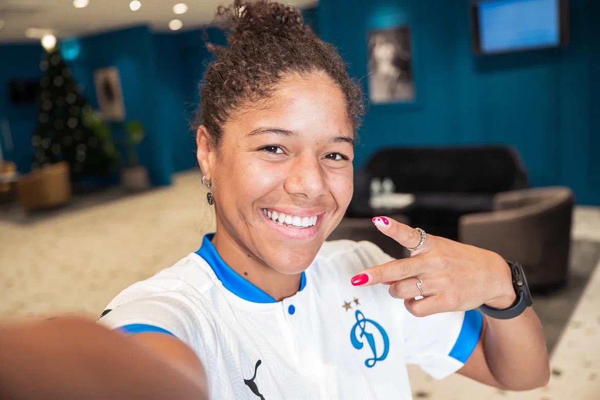 kaylanwilliams's tweet photo. New club , new atmosphere , getting ready for the 2023 season 💙🤍 #fcdynamomoscow 💃🏽🫱🏽‍🫲🏼 https://t.co/KnktVTPJlm