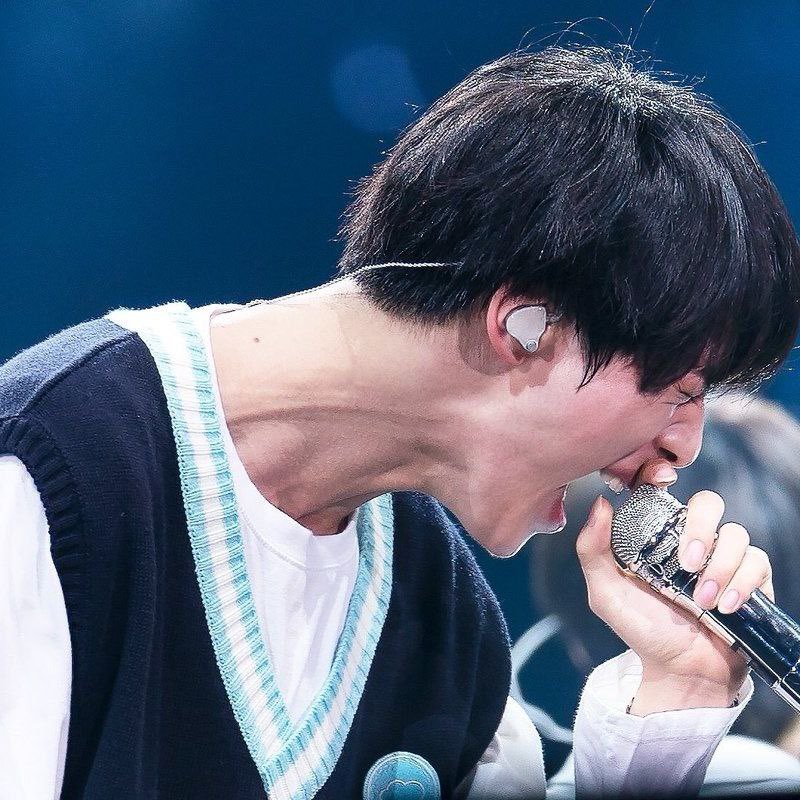 2222yong's tweet photo. theyre hitting the same note btw https://t.co/IkWWyHHKn5