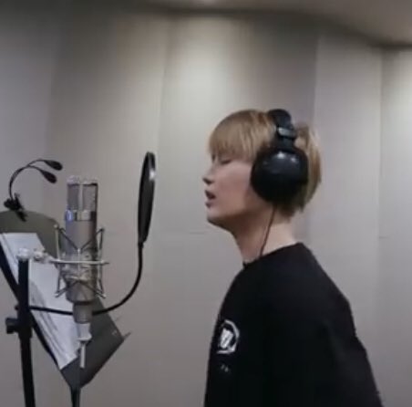2222yong's tweet photo. theyre hitting the same note btw https://t.co/IkWWyHHKn5