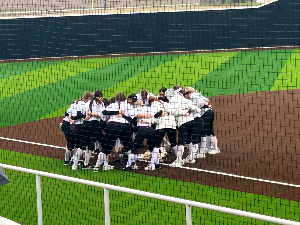 WallerSoftball's tweet photo. Wasn’t the most ideal weather conditions🌧️, but still got some good work in today! Thanks to @BrenhamSB  &amp; @WHS_LadykatSB for the competition. Best of luck to y’all this season!🥎 https://t.co/5dT7wvlu3z