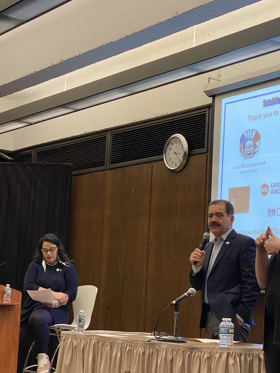 Jesus “Chuy” Garcia speaking now about importance of #transit, has proven his commitment as Congressman, Rep on Transportation Committee. #Chicago #cta #SafeStreetsChiForum youtube.com/watch?v=5oR6ux…