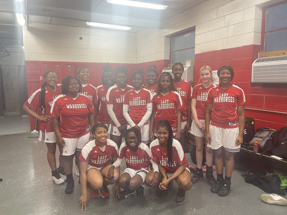 Lady Warhorses victorious over the Edisto Cougars tonight! Way to play together to get the victory ladies! Leading tonight’s balanced effort were our stats leaders:

<a href="/MakaylaCreech3/">Makayla Creech</a> 14pts, 9rebs, &amp; 4 stls
J. Carree 13pts, 6rebs, &amp; 5stls 
K. Mayes 13pts &amp; 4rebs
