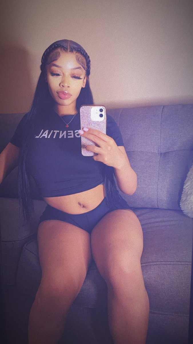 maryahtooshort's tweet photo. I love my fine ass real bad #RealFine https://t.co/KINfKhtsDn