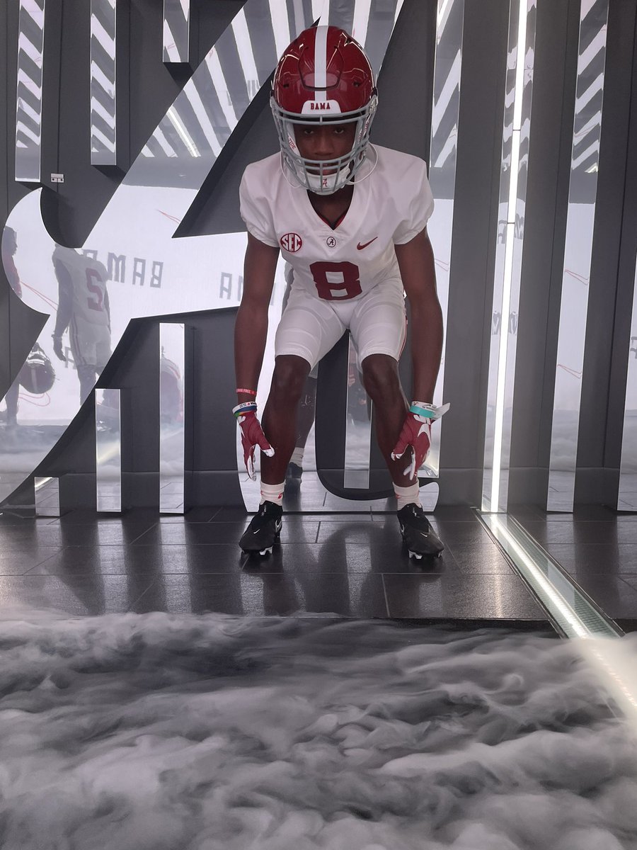 Great visit <a href="/AlabamaFTBL/">Alabama Football</a> today !!🐘                                           <a href="/freddierch8/">Coach Freddie Roach</a> <a href="/ChadSimmons_/">ChadSimmons</a> @SWiltfong247 @GasCrew7v7 <a href="/JacksonFootball/">Jackson Aggies Football</a> @Coach_Ezell55 <a href="/coach_booju/">Jimmy BooJu Martin</a> <a href="/MacCorleone74/">Rion (Ree-un) Young</a> @CoachMcCannERT  #RollTide🐘