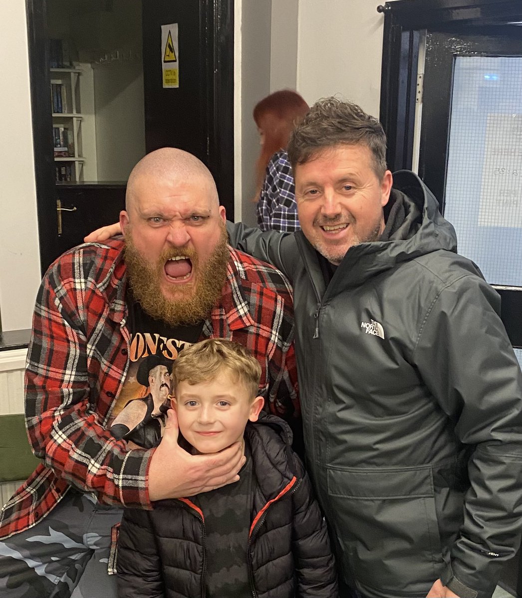doktorgeraldo's tweet photo. @TrueGeordieTG Are you moonlighting as one of the baddie wrestlers for Northside Wrestling at Marden Residents Club in North Shields? Here’s a photo of you killing my youngest son with my full blessing 😂😂😂 https://t.co/SuQBBQdJhb