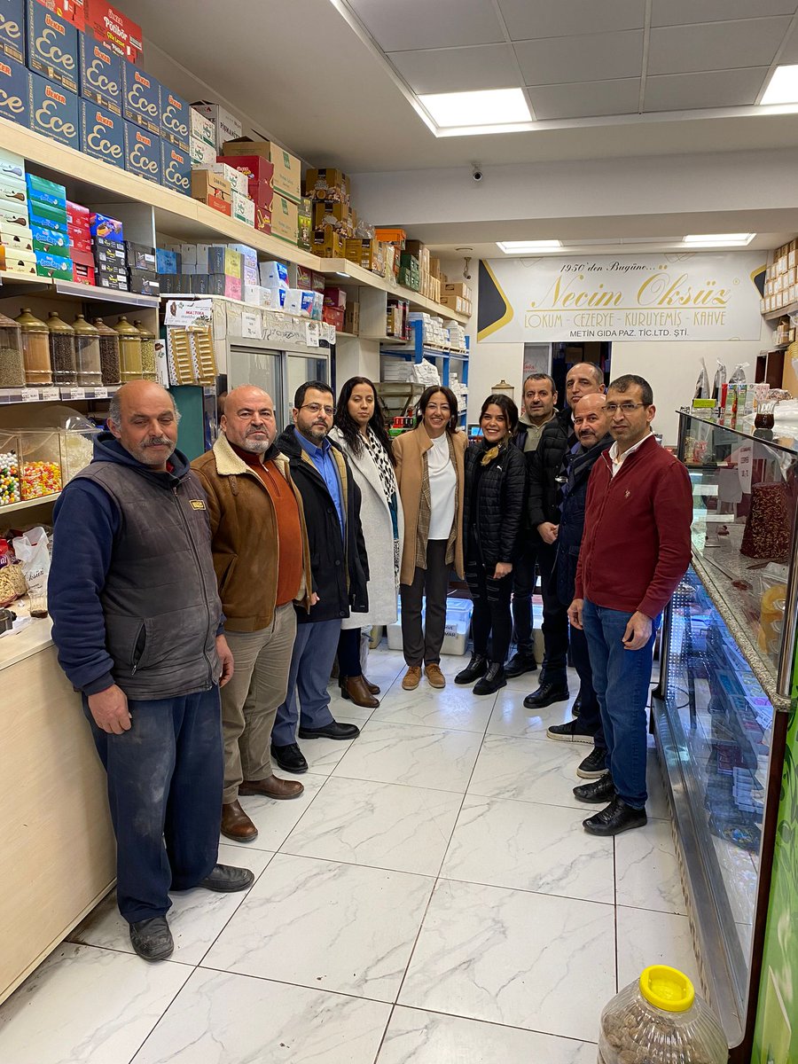 DefneAkkadin's tweet photo. Milletvekilimiz Sn. @Sabahatozgursoy,Defne İlçe  Başkanımız Sn. @Av_Mehmet_Doner ve Teşkilatımız ile birlikte Metin Gıda İşletme Sahipleri Sn. Metin Öksüz ve Sn. Çetin Öksüz'ü işyerinde ziyaret ettik. https://t.co/ZkVy9EwEBJ