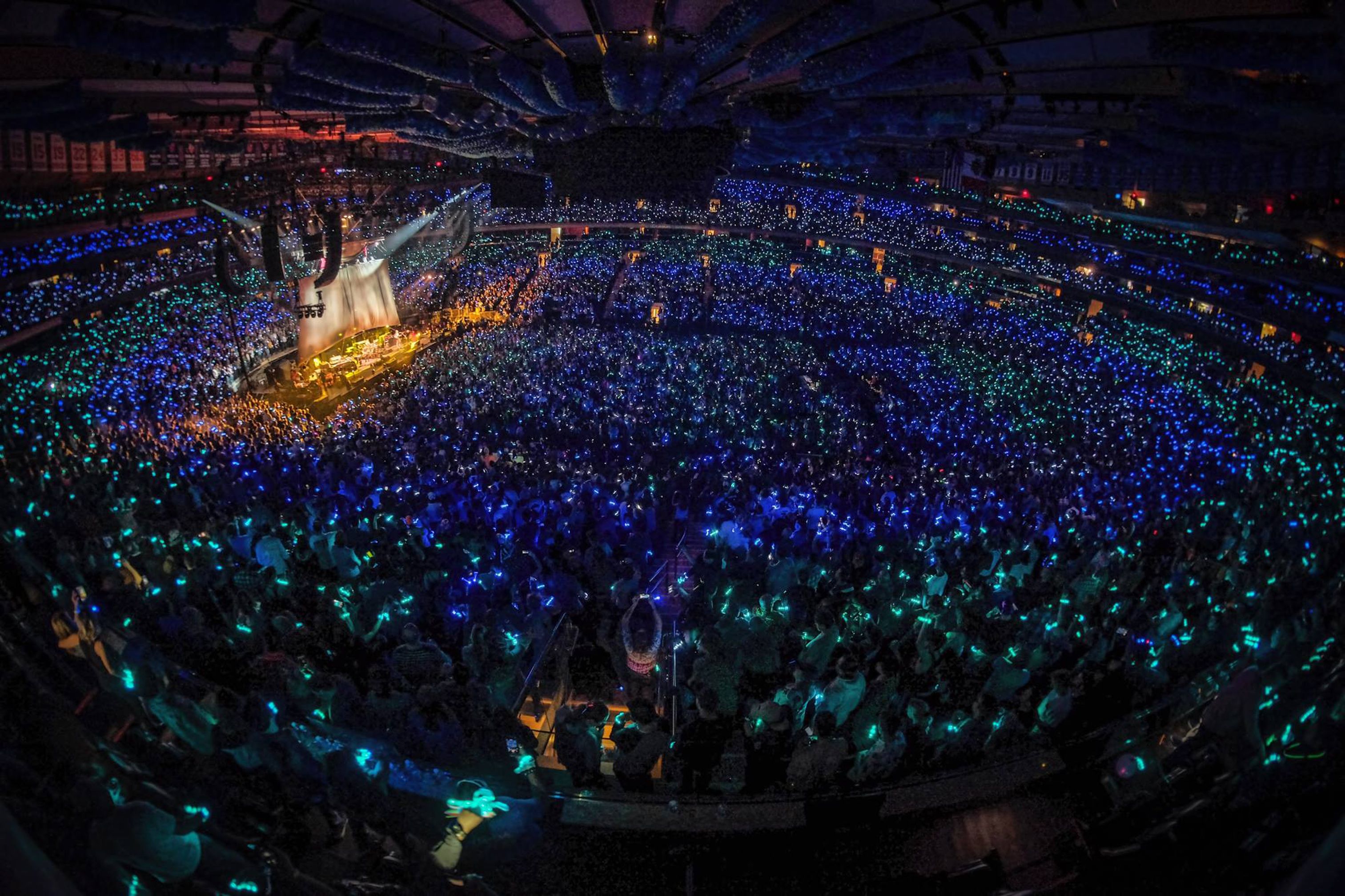 AnahiDatos on Twitter "Ball Arena Denver Colorado, Capacidad 19,309 Concierto 10 de