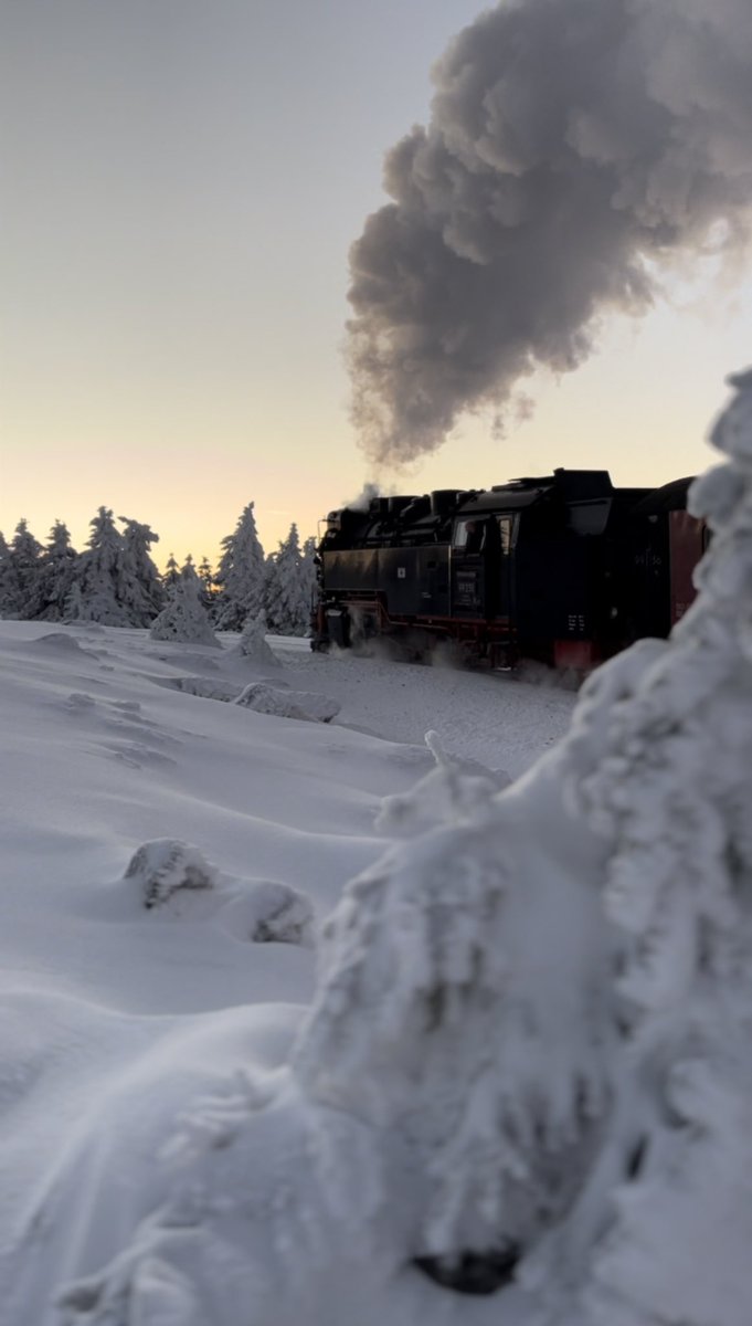 Knackige Gute Nacht vom Brocken
(Foto sogar von mir)