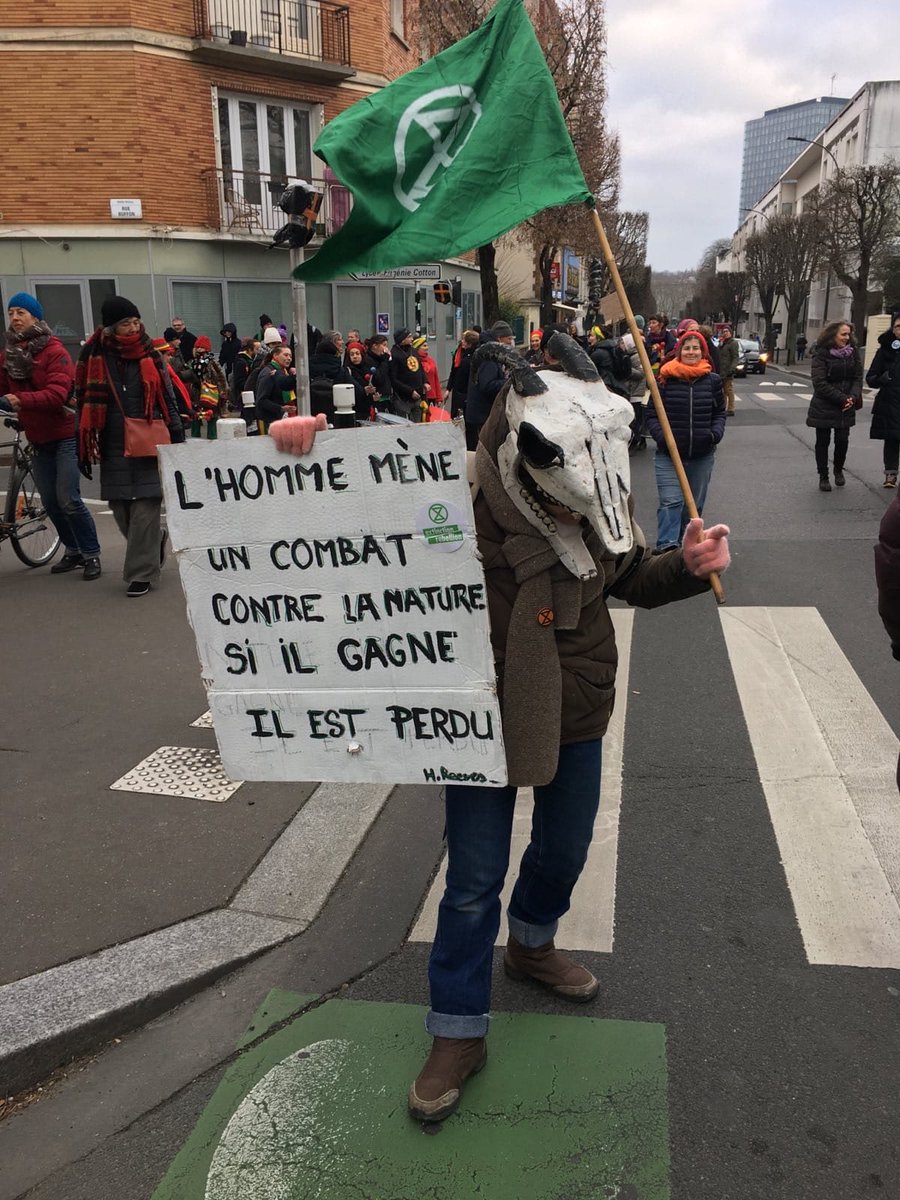 arbres_idf's tweet photo. Merci @xrParisIDF pour cette présence si vivante et merci d'avoir tout dit en une seule pancarte! https://t.co/lRm8NJ6jZH