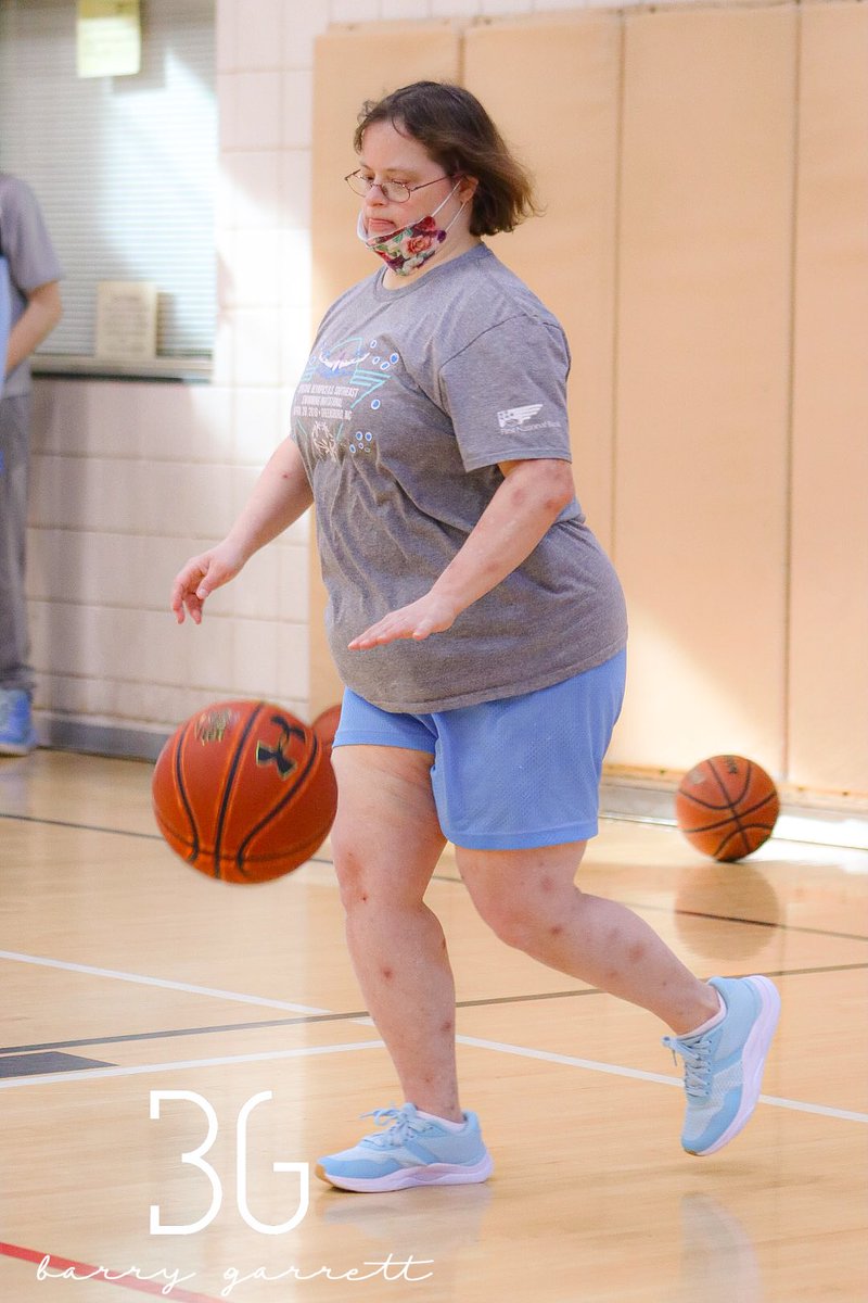Today the East Chapel Hill Lady Wildcats Basketball got a chance to give back. The Lady Wildcats helped the Wildcat Special Olympics team, prepare for their halftime game on Thursday at the UNC women’s basketball game on Thursday. <a href="/chccs/">Chapel Hill-Carrboro City Schools</a> <a href="/eastchapelhill/">East Chapel Hill HS</a> @NyahHamlet <a href="/Leading_East/">PrincipalCasey</a>