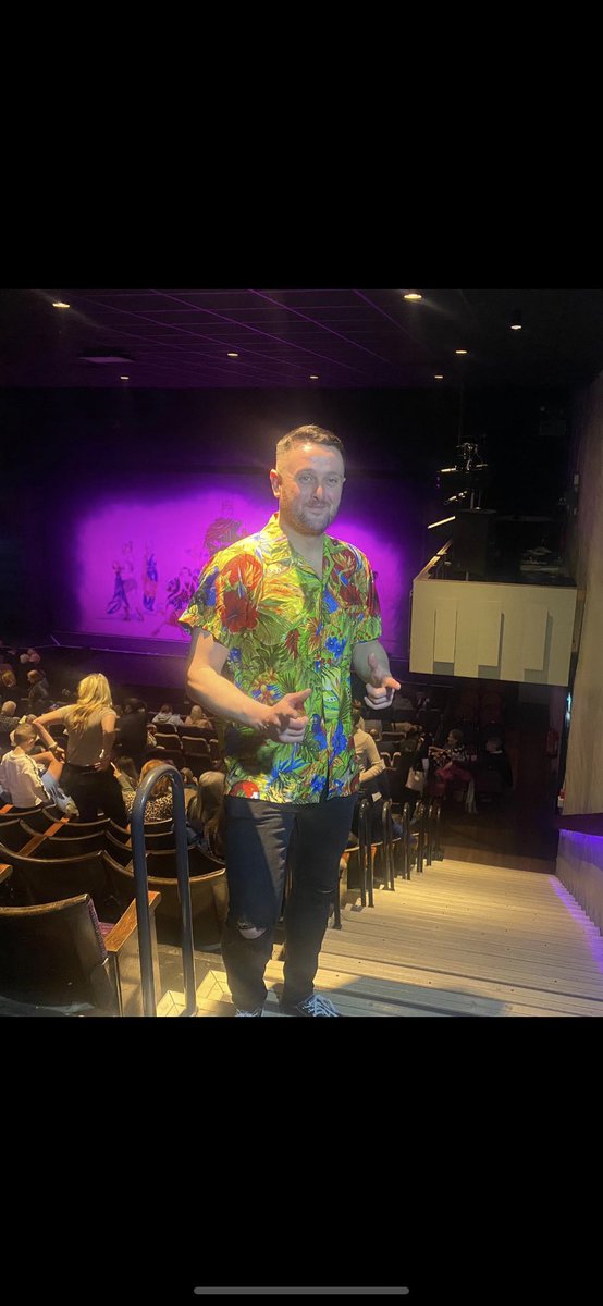 KarlEvans98's tweet photo. @BridgendSt Here he is at the ballet, can’t fault the effort https://t.co/sLsEC9pjfI