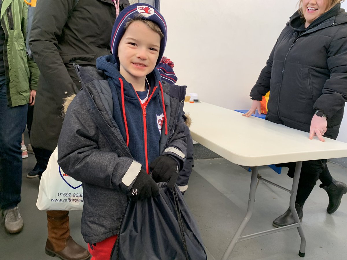 andyjsim's tweet photo. Delighted to get to #starkspark today albeit belated. Harry (5) was keen to receive his ‘Christmas prize’ from the #roaryclub for designing a club poster. Huge thanks as ever to volunteers & @RaithRovers @RaithRoversCF who offer commitment & support to all young rovers. #imarover https://t.co/xZlLSov21y