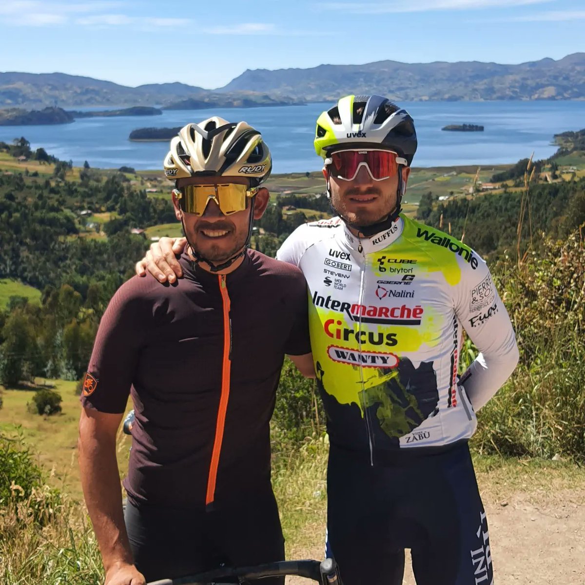 rodotorres1987's tweet photo. Terminando la semana con un buen entrenamiento en vista del campeonato nacional de ciclismo @fedeciclismocolombia , mi Última carrera como ciclista profesional. 
@BiciGoga @mario_sabato @mundociclistico @CiclismoInter @victorhugopenag @edergarces7 @CaracolSports https://t.co/5UGaJ2svcv