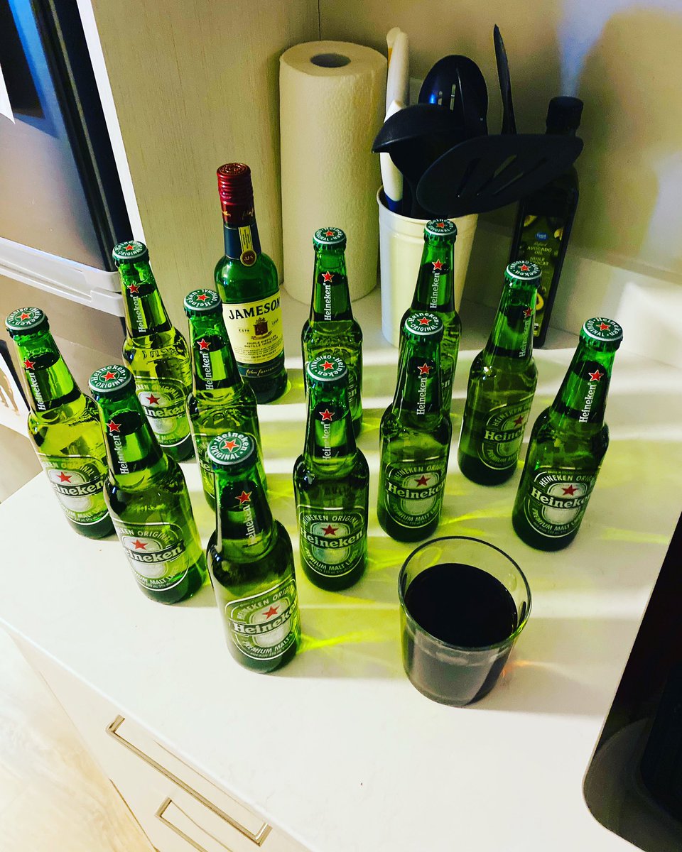 It’s that kinda night !! Forget the week sorta thing and be super happy lols 😂