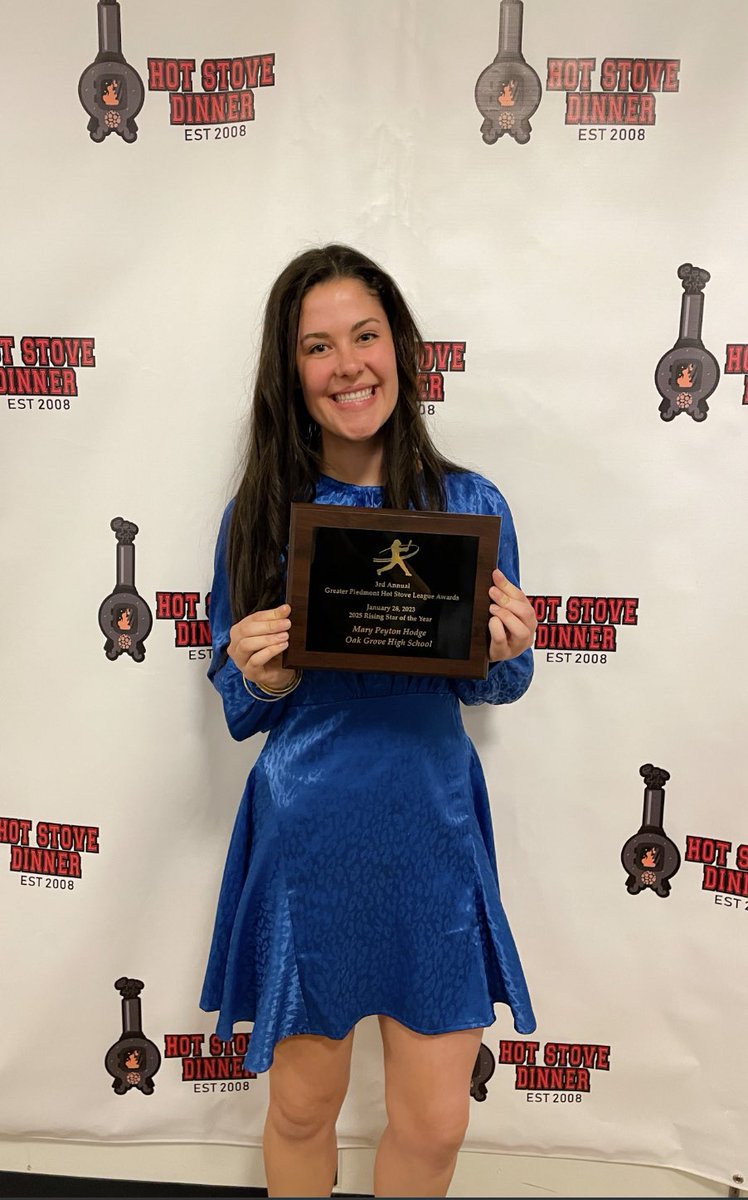 Thank you @HotStoveDinner for the amazing event tonight honoring the Greater Piedmont region baseball and softball players! I’m honored to win this award and I’m super excited for the upcoming season!! @SoftballOGHS @bolts06kaplan